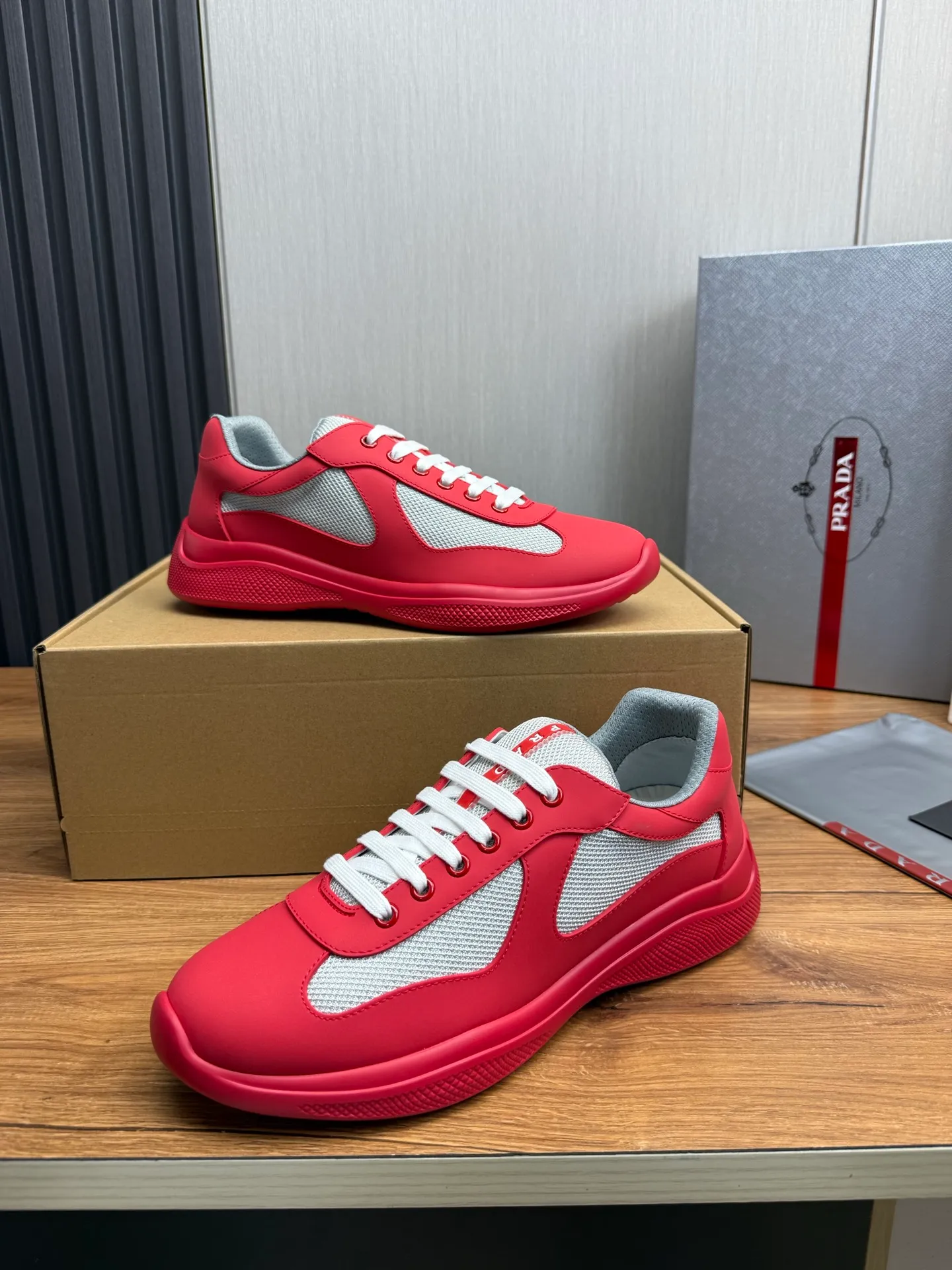 Men's shoes 640💰 [PRADA] Hot selling items🔥Must be recommended every day~~ Official website synchronized, 1:1 high quality shipments✔️ Imported cowhide fabric, rubber material + cowhide lining, original bottom, high-end airplane box packaging🎁 38-45 (38.45 custom-made, non-returnable)